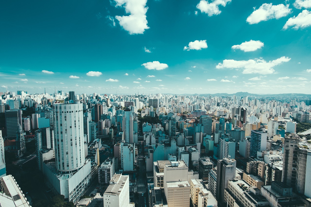 buildings-1842205_1280.jpg