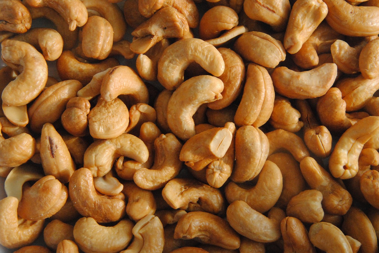 cashew-nuts-1549580_1280.jpg