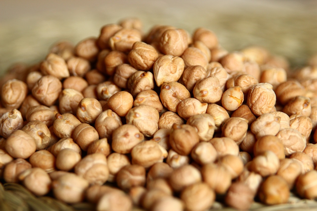 chickpeas-3663027_1280.jpg