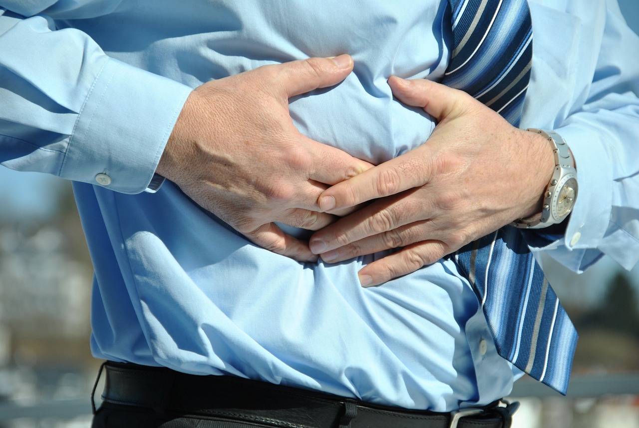 stomach-pain-2493327_1280.jpg
