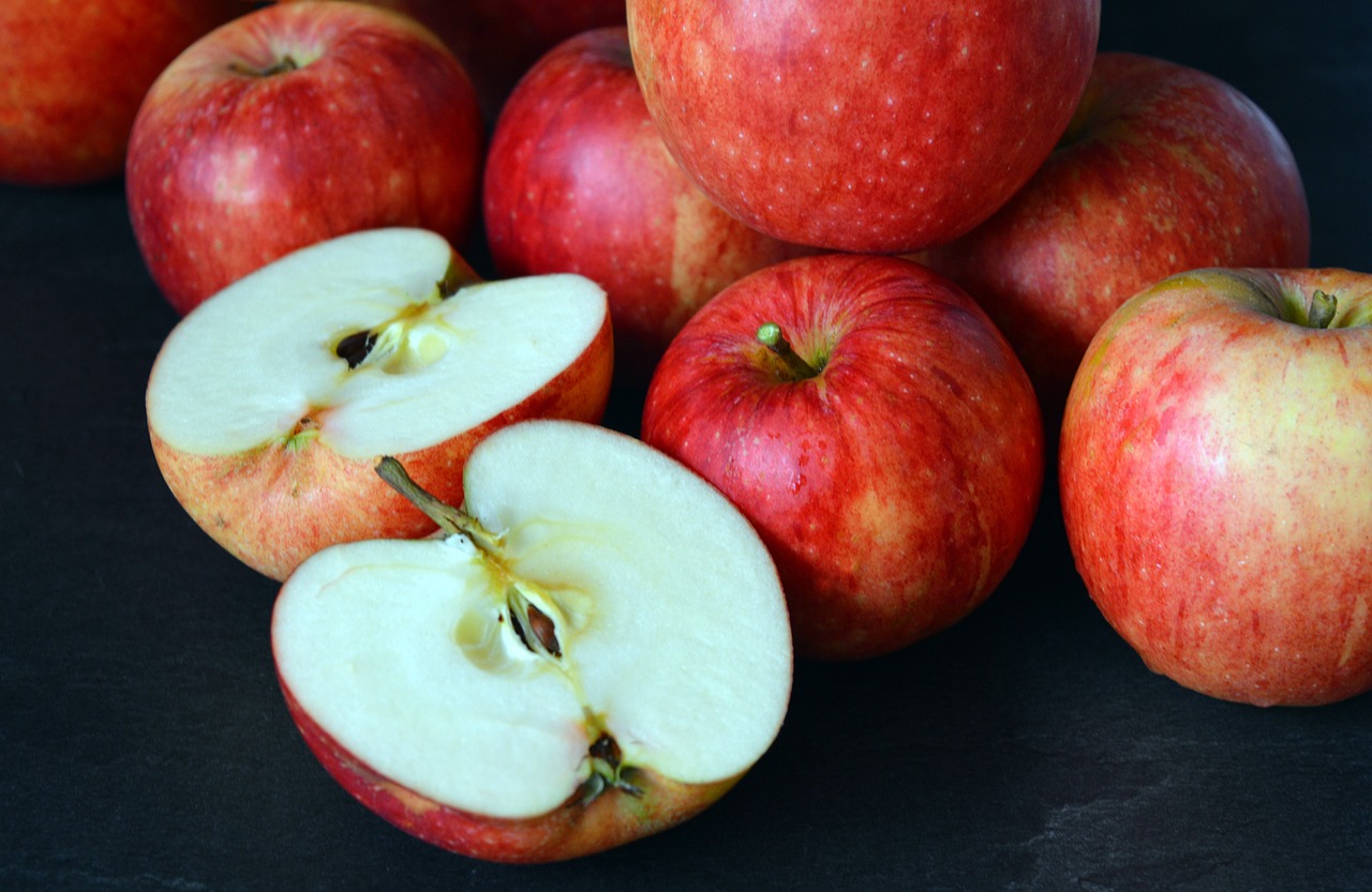 apples-7493244_1280.jpg