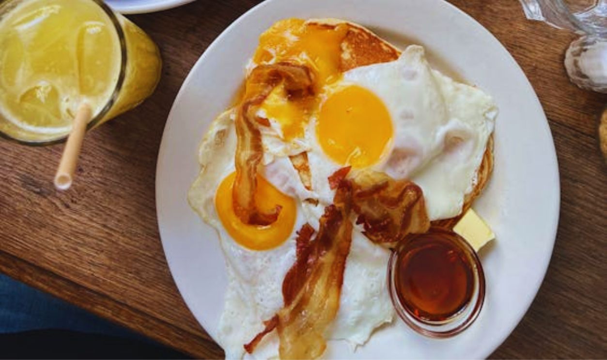 Fried%20Eggs%20And%20Maple%20Syrup.jpg
