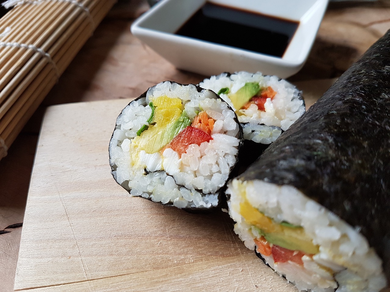 Sushi-2362984 1280