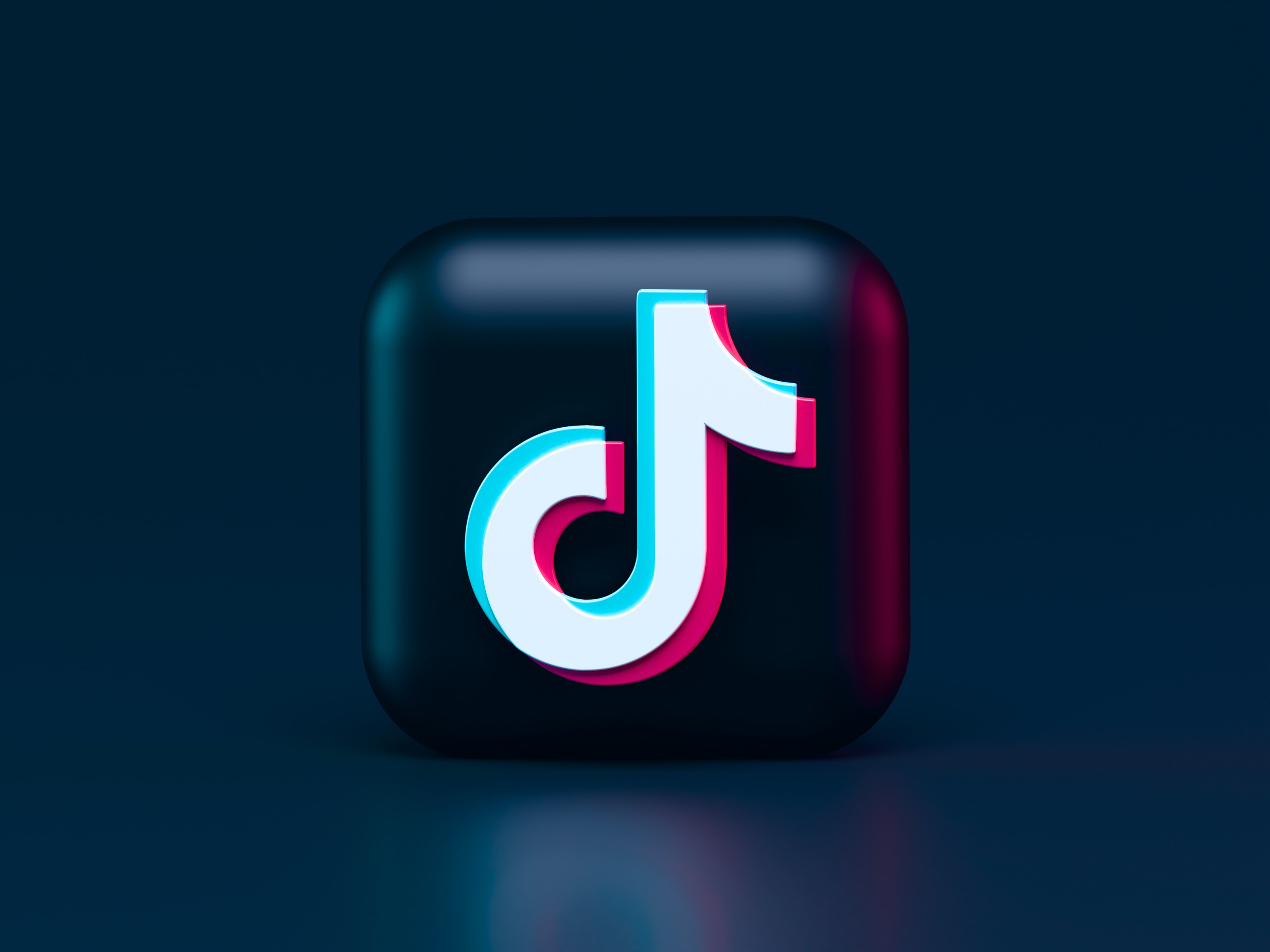 Alexander-Shatov-I4P0Fcjdbji-Unsplash