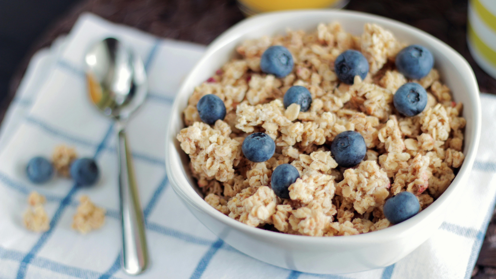 Oatmeal-Blueberry-Thumb-Rss